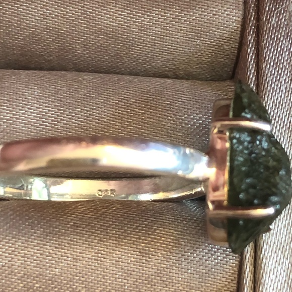 Sterling silver and genuine 👽🛸Moldavite 👽🛸free form ring size 8 - Picture 8 of 15